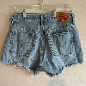 Levi Light Wash Jean Shorts Size 6